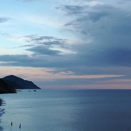 Tino Brezza Di Mare Leilighet Deiva Marina Eksteriør bilde